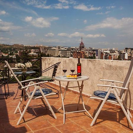 Caravan Villa Tbilisi Eksteriør bilde
