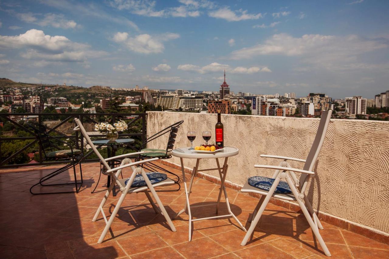 Caravan Villa Tbilisi Eksteriør bilde