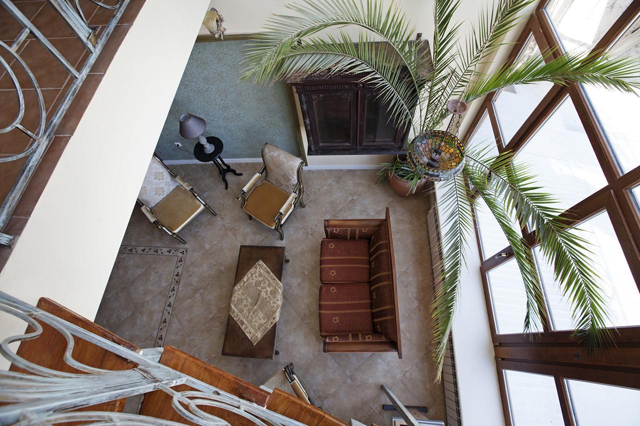 Caravan Villa Tbilisi Eksteriør bilde