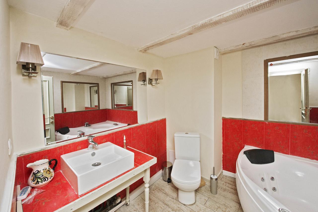 Caravan Villa Tbilisi Eksteriør bilde