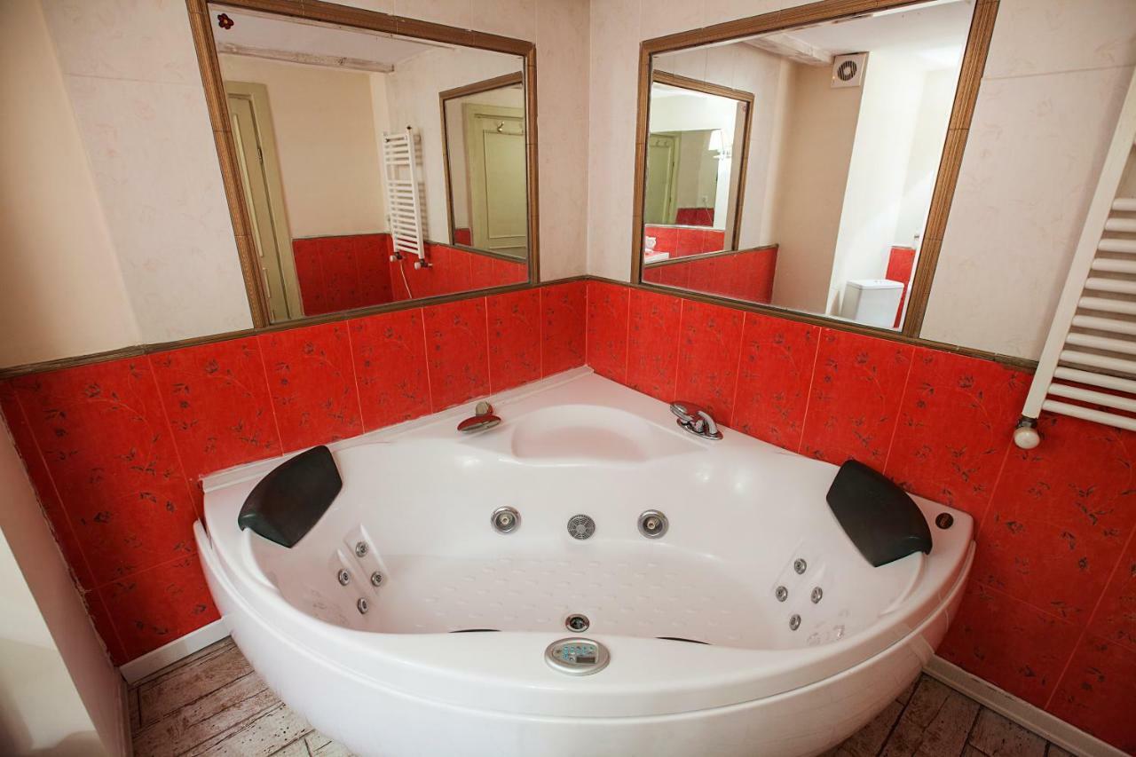 Caravan Villa Tbilisi Eksteriør bilde