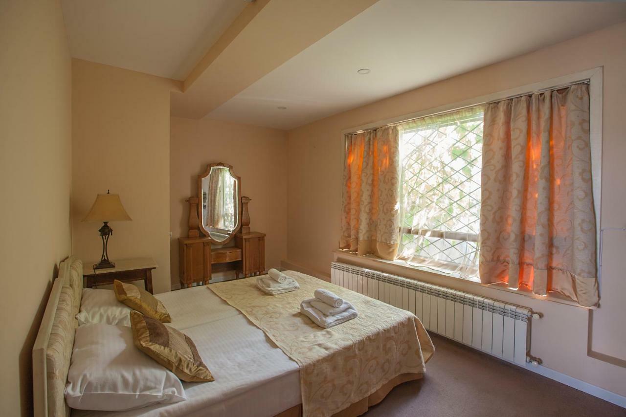 Caravan Villa Tbilisi Eksteriør bilde