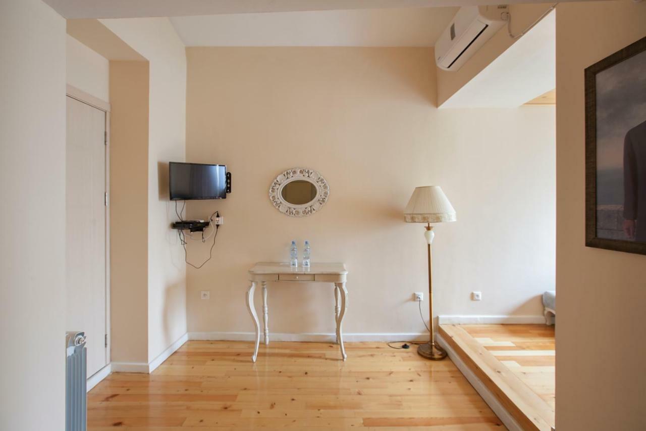 Caravan Villa Tbilisi Eksteriør bilde