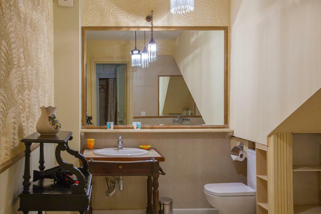 Caravan Villa Tbilisi Eksteriør bilde